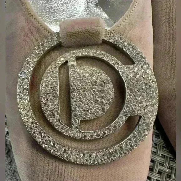 👑👑👑VINTAGE 1968 Christian Dior TAN Velvet Rhinestone Heel Shoes w/ CD Buckle - Picture 3 of 15